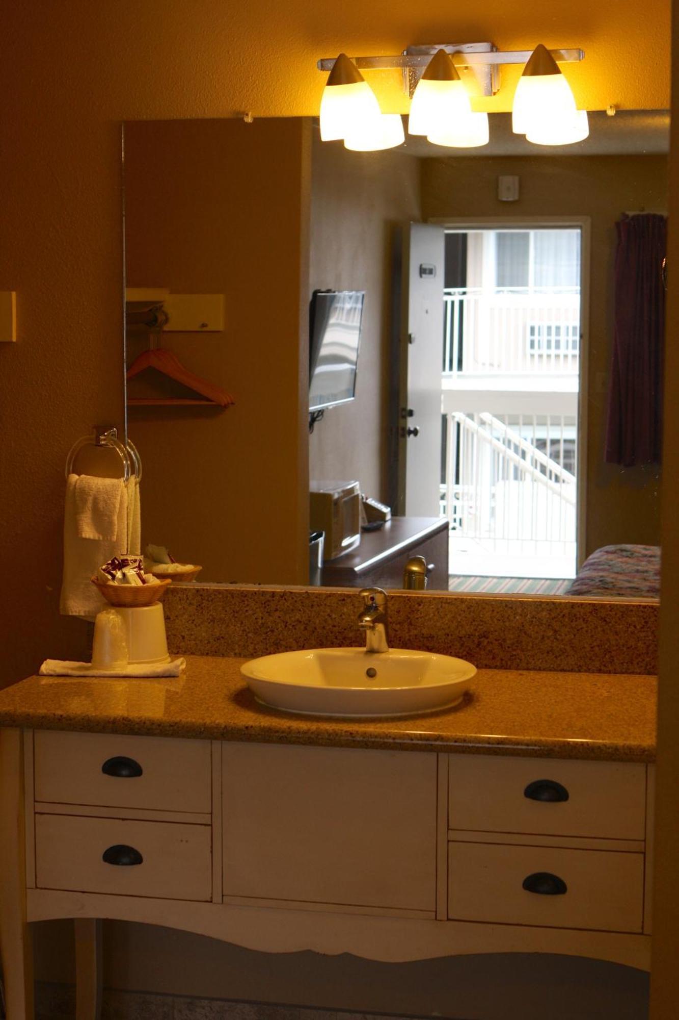 San Luis Inn And Suites San Luis Obispo Buitenkant foto